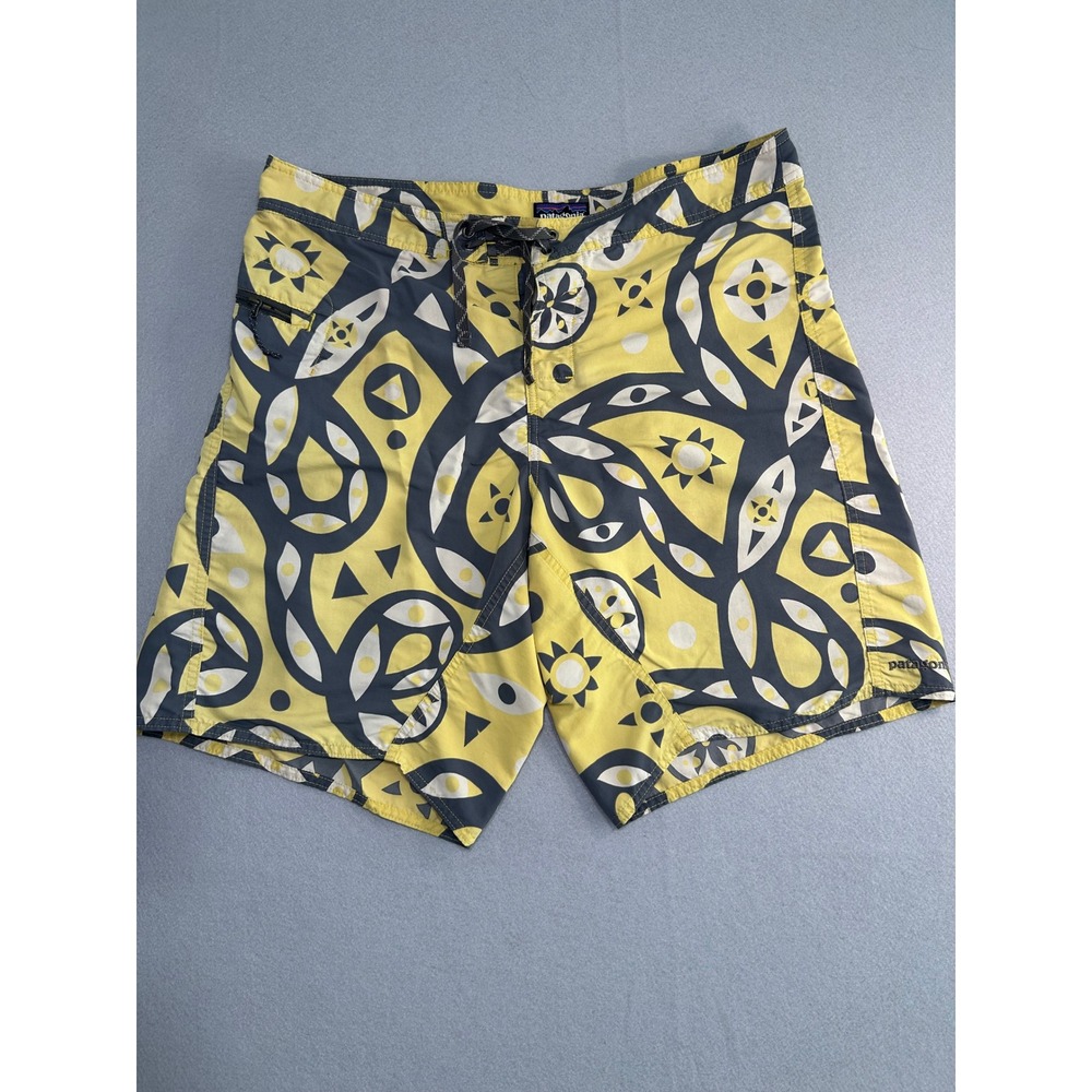 Patagonia Board Shorts Mens 35 Yellow Grey Geometric Eye Print Swim Trunks